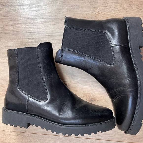 Franco Sarto Carian Black Leather Chelsea Ankle Boots lug sole booties - Picture 4 of 13